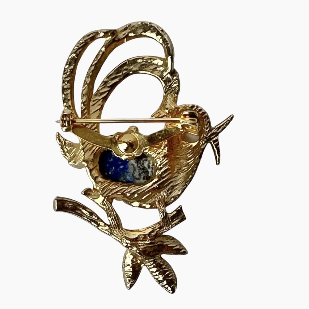 Bird Brooch Vintage Blue Cabochon Textured Stone Gold Tone Swirl Tail 2 Inch - Picture 2 of 11